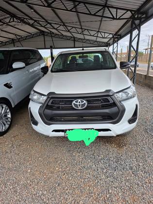 TOYOTA HILUX 2.8 D-4D TURBO DIESEL CD POWER PACK 4X4 MANUAL TOYOTA HILUX 2.8 D-4D TURBO DIESEL CD POWER PACK 4X4 MANUAL